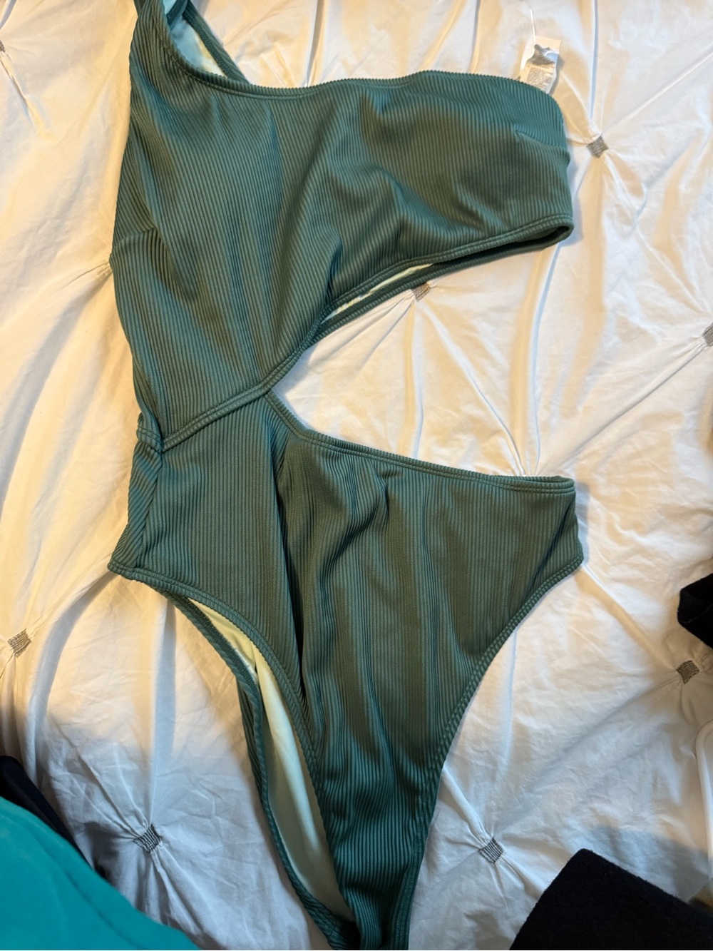 Cupshe Green One-Shoulder Cutout Ribbed One-Piece Swimsuit